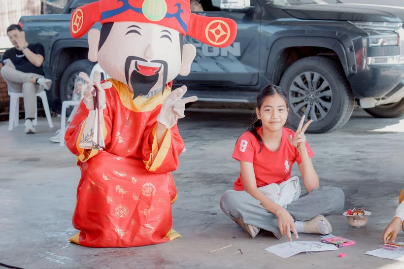 财神派发红包
